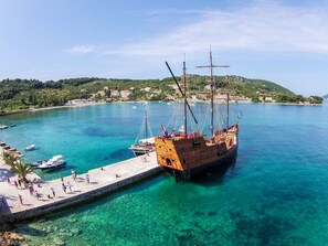 Exterior - Island Penthouse With a sea View Over Dubrovnik, Beach 100m Away, Wi-fi, Balcony (Kolocep Island)