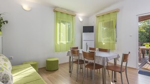 Living room - Holiday House With Private Pool for 6-8 Persons in the Holiday Park Jelovci (Tinjan)