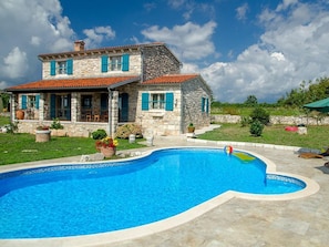Cottage | Pool | Outdoor pool