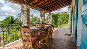 Cottage | Balcony - Traditional Stone Villa for 9 People With Pool in Central Istria (Zminj)