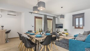 Dining - Holiday Home With Roof-pool, Sauna and Garden in an Idyllic Location (Pican)
