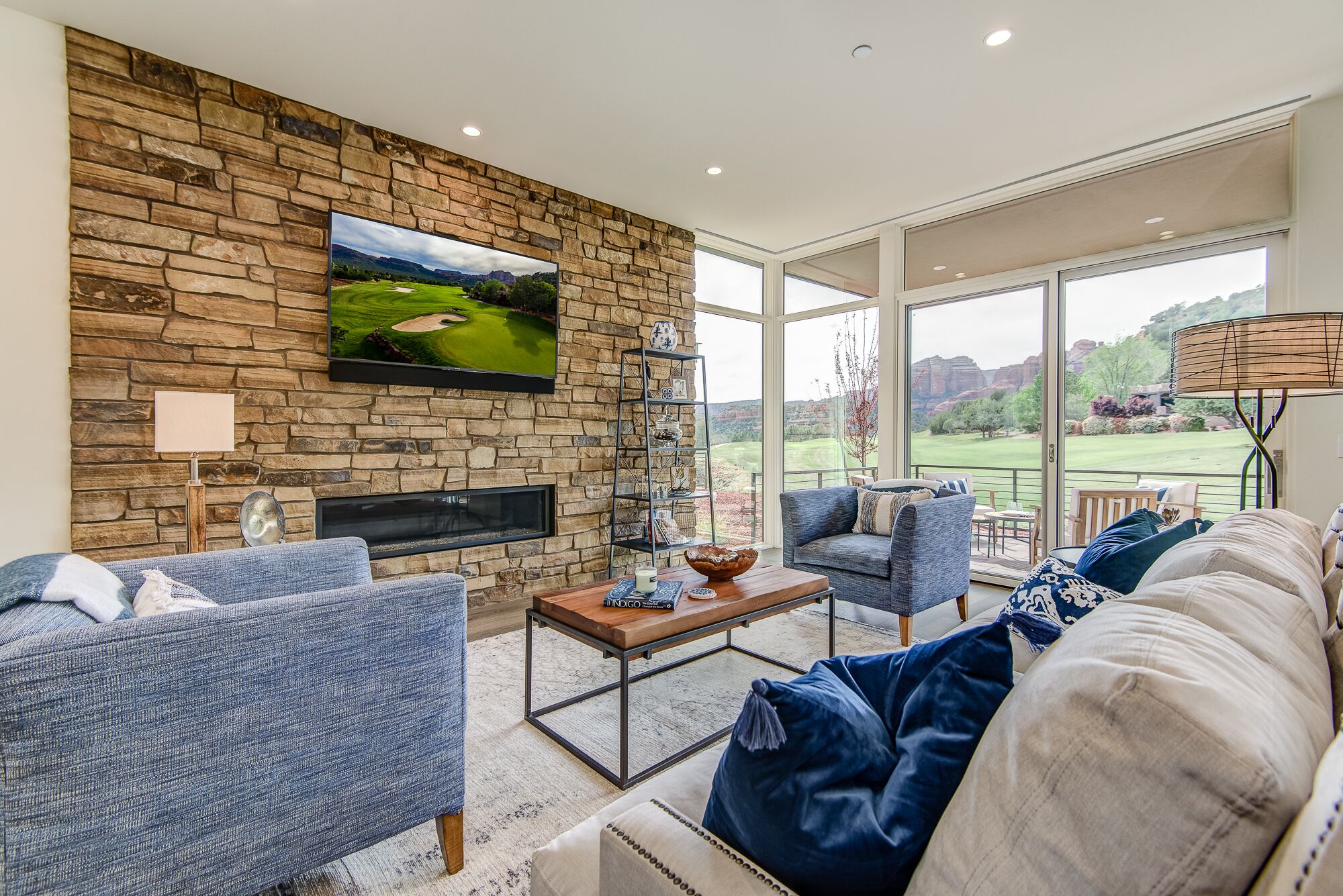 Luxury Townhome-Exclusive Golf Community with Amenities Sleeps 8