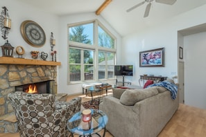 Smart TV, fireplace, foosball, table tennis