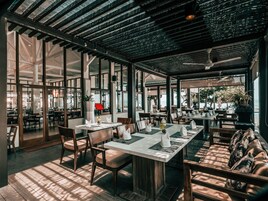 Café da manhã, almoço e jantar