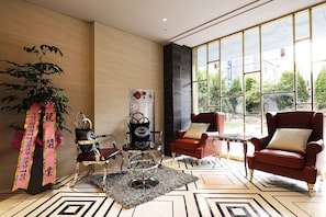 Lobby sitting area - El Tower Hotel (Gunsan)