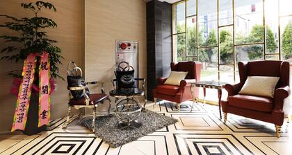 El Tower Hotel
