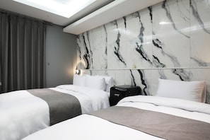 Deluxe Twin Room (No breakfast on Mondays) | Free WiFi