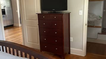 3 habitaciones, tabla de planchar con plancha y wifi gratis
