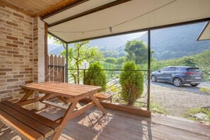 Standard Room | Terrace/patio