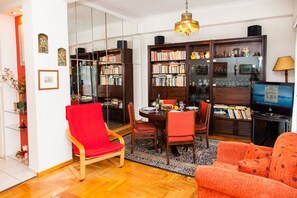 Apartment | Living area | Flat-screen TV - Vintage Apartment in Downtown Athens (Athens)