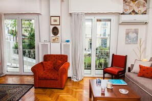 Interior - Vintage Apartment in Downtown Athens (Athens)