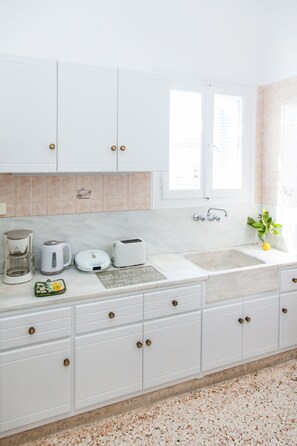 Lägenhet | Eget kök | Stort kylskåp, mikrovågsugn, ugn och spishäll