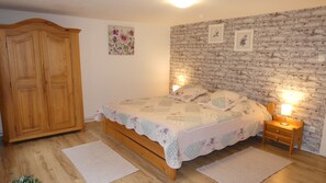 5 soverom, strykejern/-brett og wi-fi (inkludert)