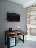 Classic Triple Room | Television