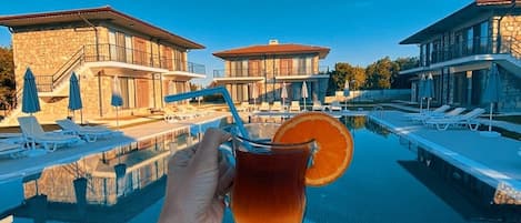 En sÀsongsöppen utomhuspool