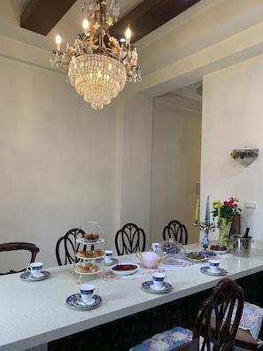 Quarto casal básico | Cozinha privada
