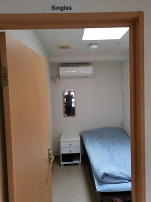 Single Room | Soundproofing, free WiFi - South Wind Chalet (Itoshima)