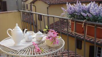 Deluxe Apartment, 2 Bedrooms | Balcony