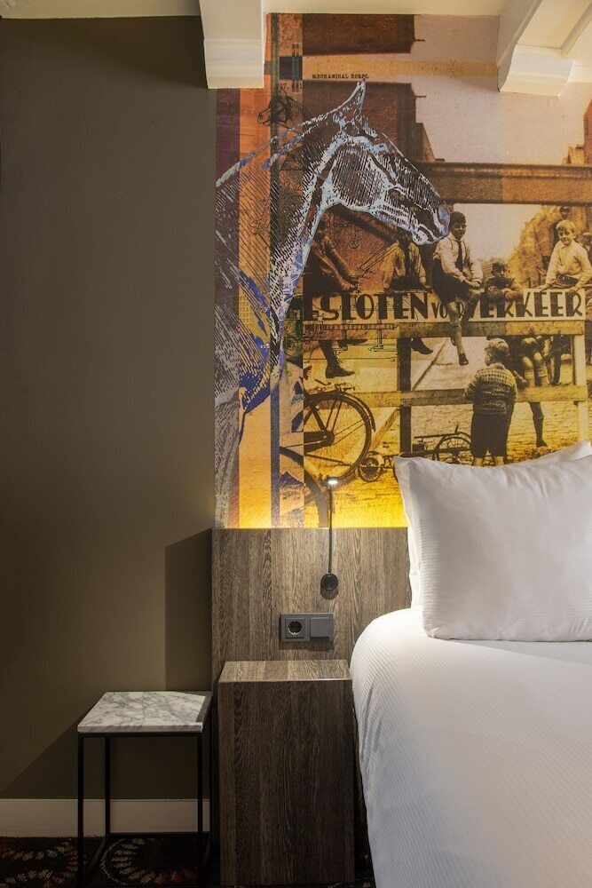 In-room safe, soundproofing, iron/ironing board, free WiFi