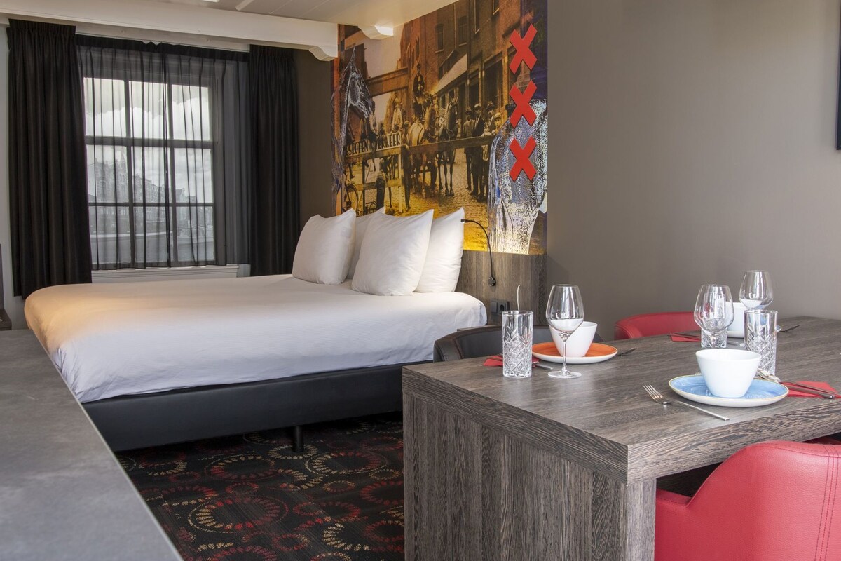 In-room safe, soundproofing, iron/ironing board, WiFi (free)