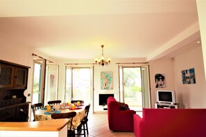 別墅, 3 間臥室, 無障礙, 露台 | 客廳 | 壁爐