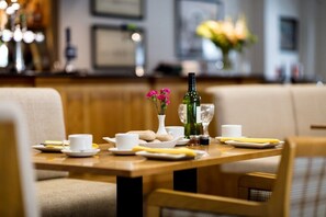 Komplett frokost er inkludert hver dag