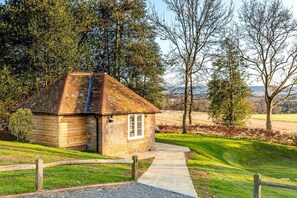 Garden - Cowdray Lodge (Midhurst)