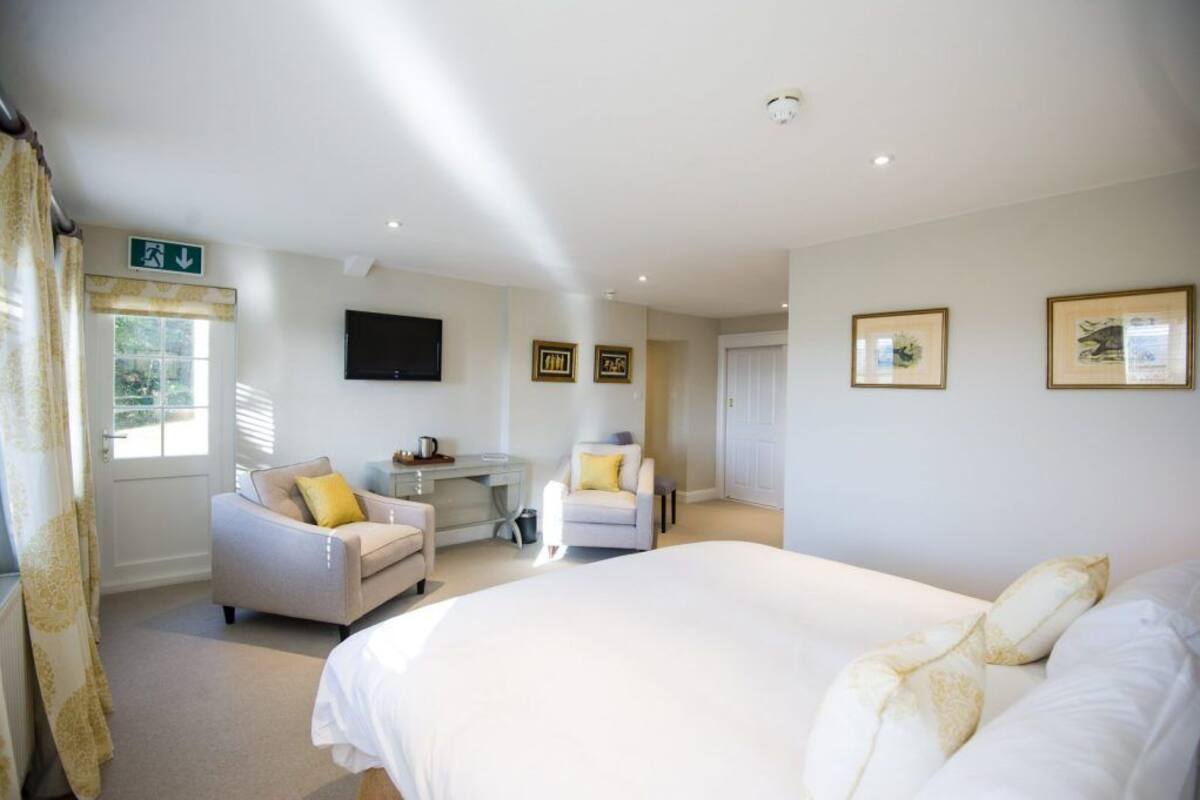 Deluxe Family Room