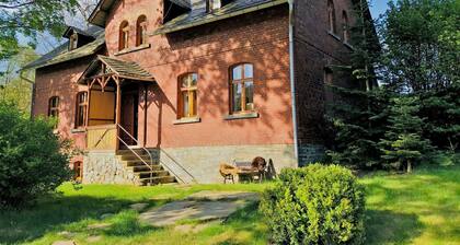 Cozy Holiday Home in Gürth With Private Garden
