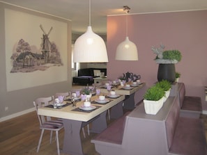 Dining - Opulent Holiday Home with Sauna, Hot Tub, Playroom in Backemoor (Rhauderfehn)