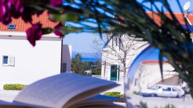 Interior detail - Captivating Villa in Dubrovnik With Private Balcony (Dubrovnik)