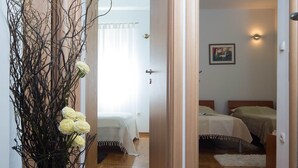 Villa - Captivating Villa in Dubrovnik With Private Balcony (Dubrovnik)