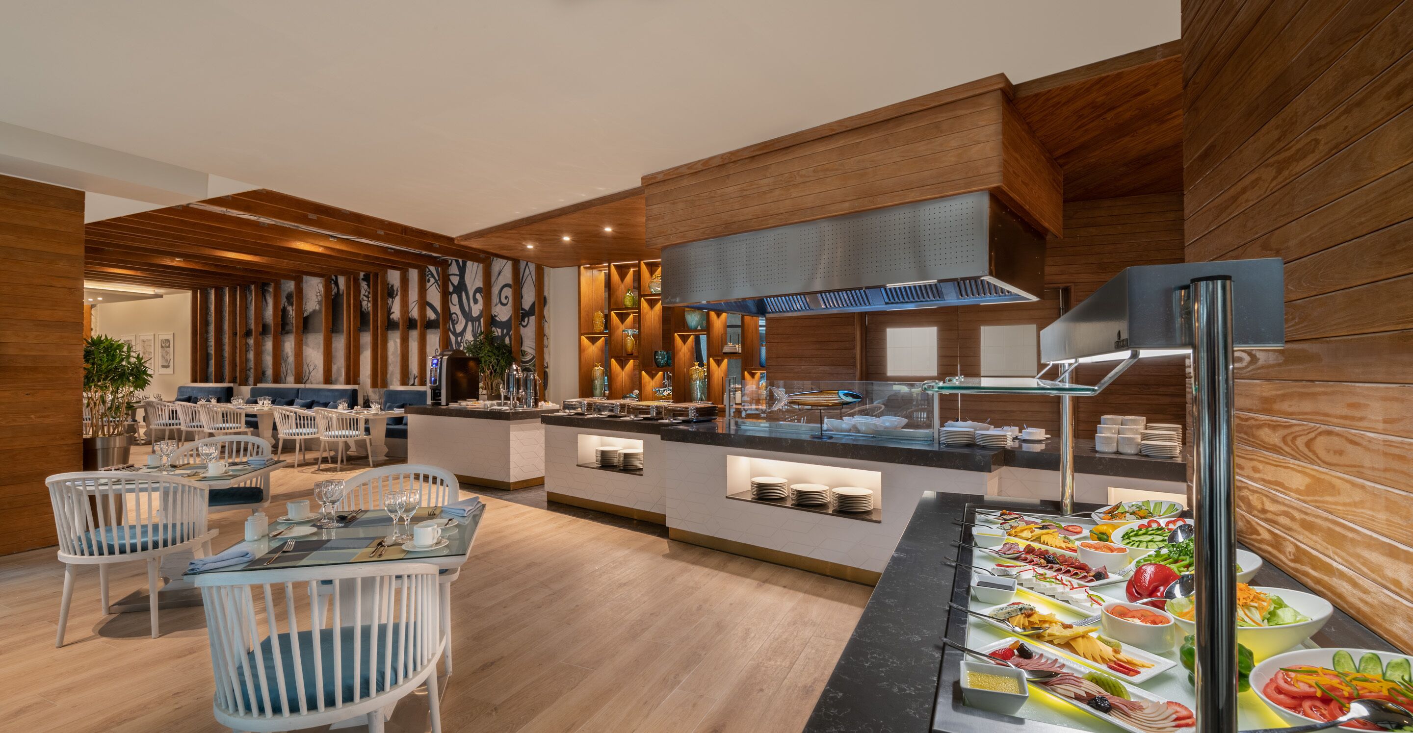 daily full breakfast (usd 13 per person)