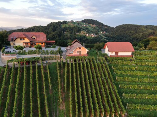 Vineyard Cottage Urban