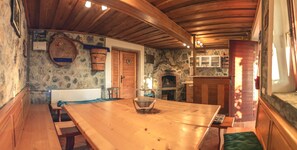 Rumah, 2 kamar tidur | Makan di kamar