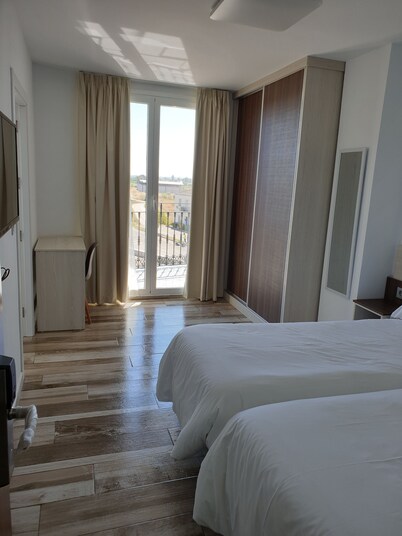 Mesón-Hostal La Cabaña