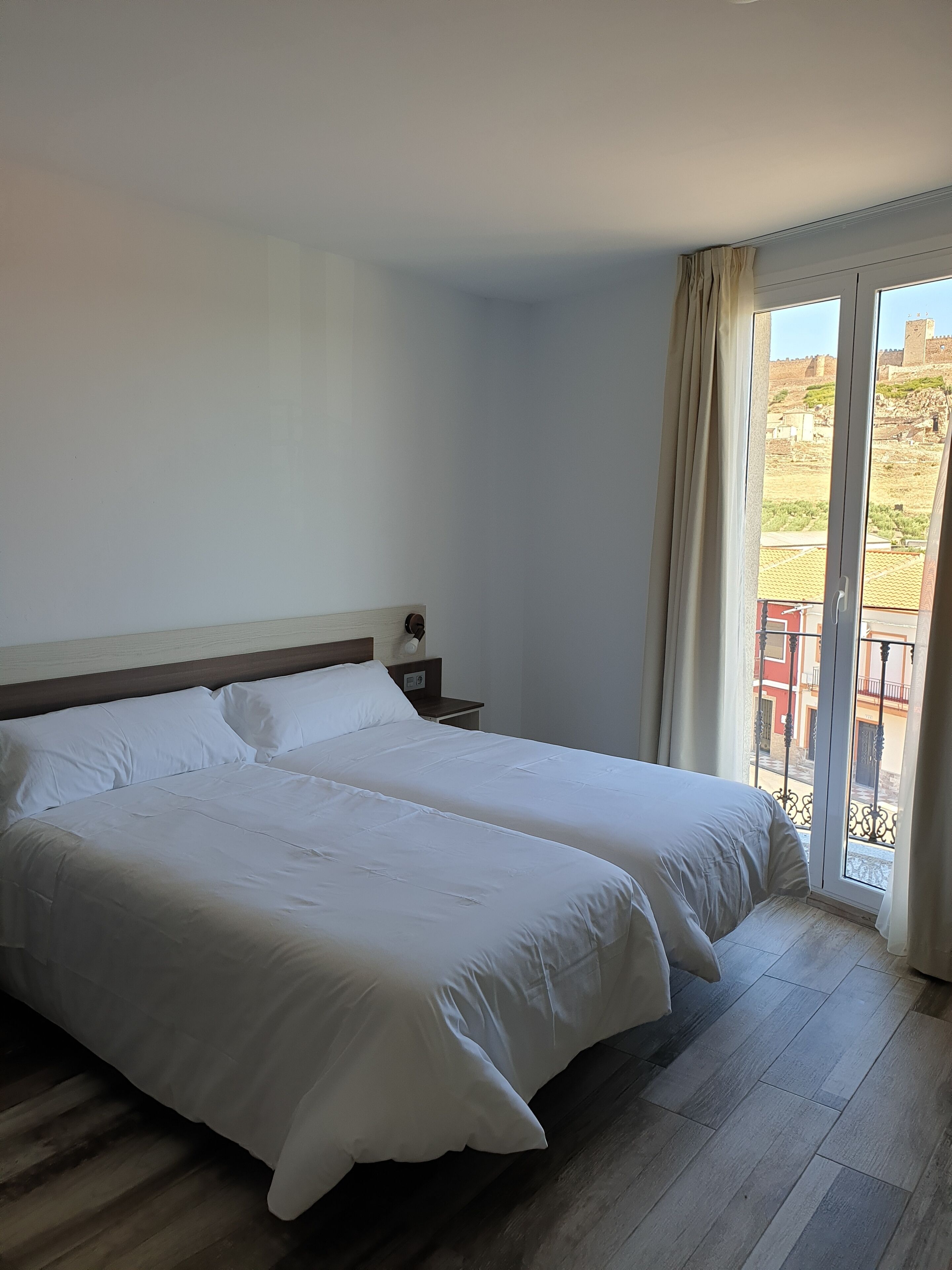 Panoramic Twin Room (10) | Down comforters, desk, laptop workspace, soundproofing