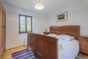 2 bedrooms, individually decorated, individually furnished, free WiFi - Vineyard cottage Vrbekova gorca (Šmarje pri Jelšah)