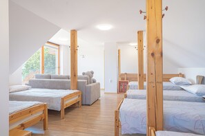 2 bedrooms, individually decorated, individually furnished, free WiFi - Vineyard cottage Vrbekova gorca (Šmarje pri Jelšah)