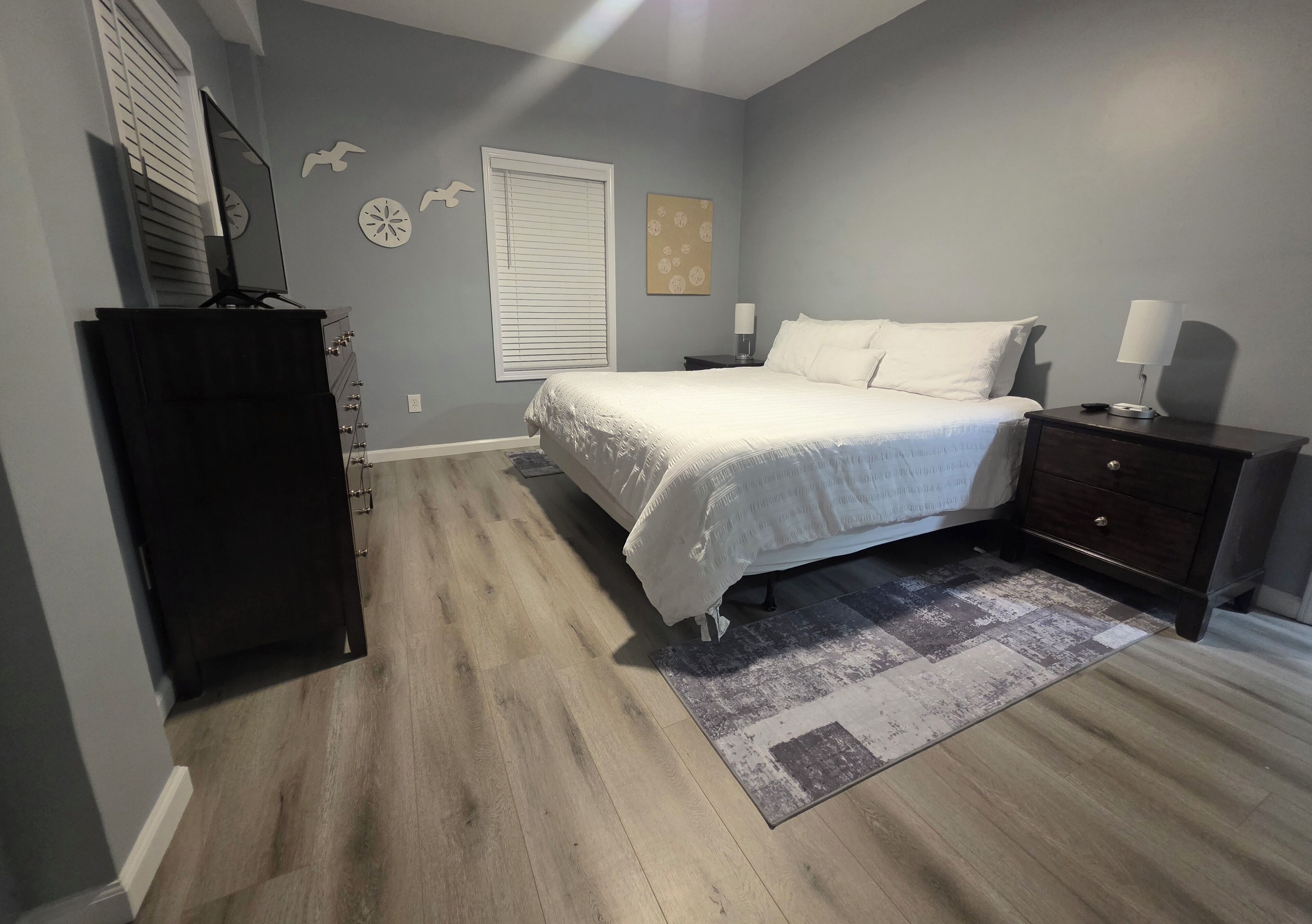 3 chambres, fer et planche à repasser, Wi-Fi gratuit, draps fournis