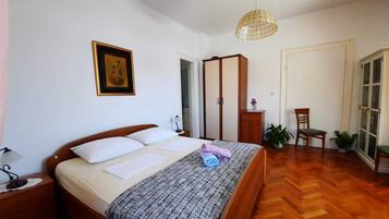 1 Schlafzimmer, Bügeleisen/Bügelbrett, kostenloses WLAN, Bettwäsche