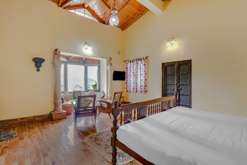 Balloon Room, Arthouse