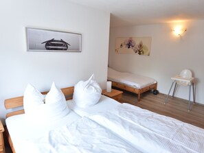 1 Schlafzimmer, individuell eingerichtet