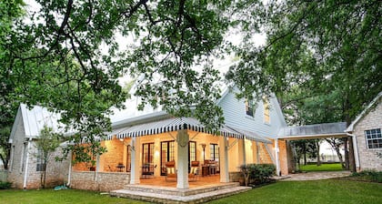 Blister Gold Hideaway | Swimming Pool | Concierge Services