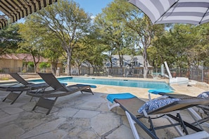 Outdoor pool, a heated pool