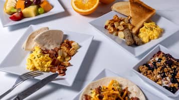 Desayuno bufé gratuito y diario