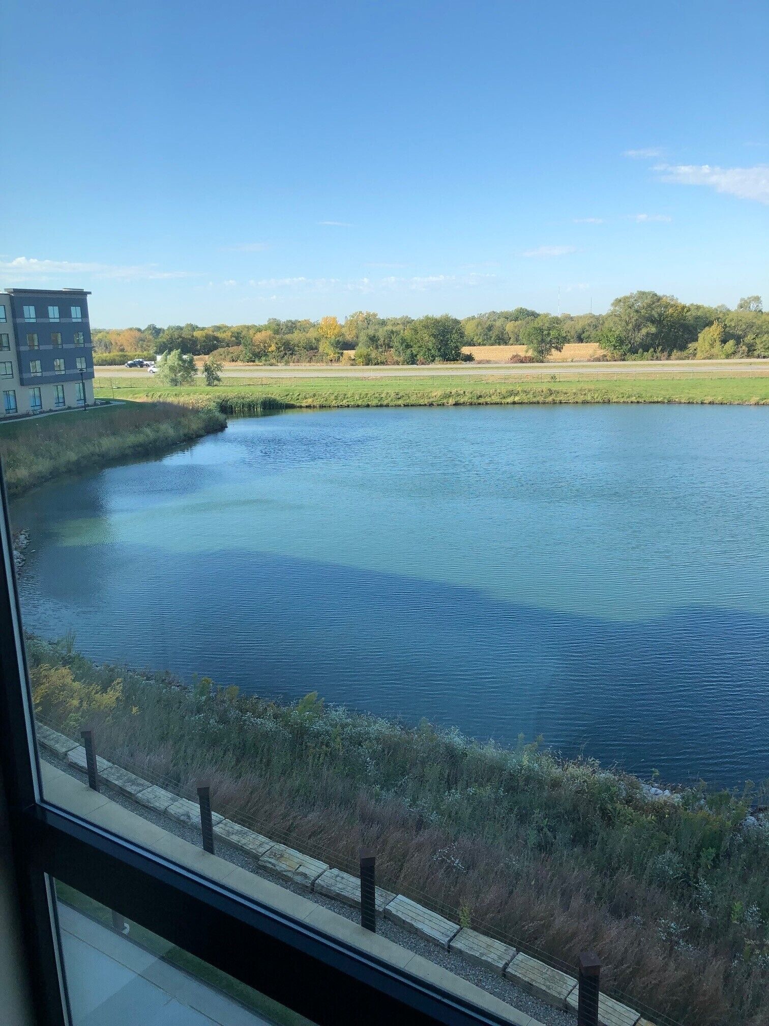 วิวริมน้ำ