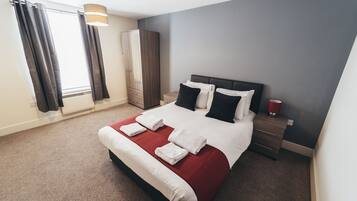 Standard-huoneisto | 2 makuuhuonetta, ylelliset vuodevaatteet