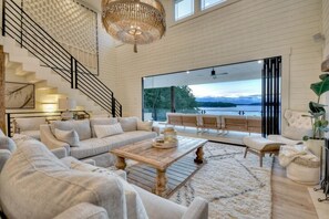 Smart TV, fireplace, table football, stereo