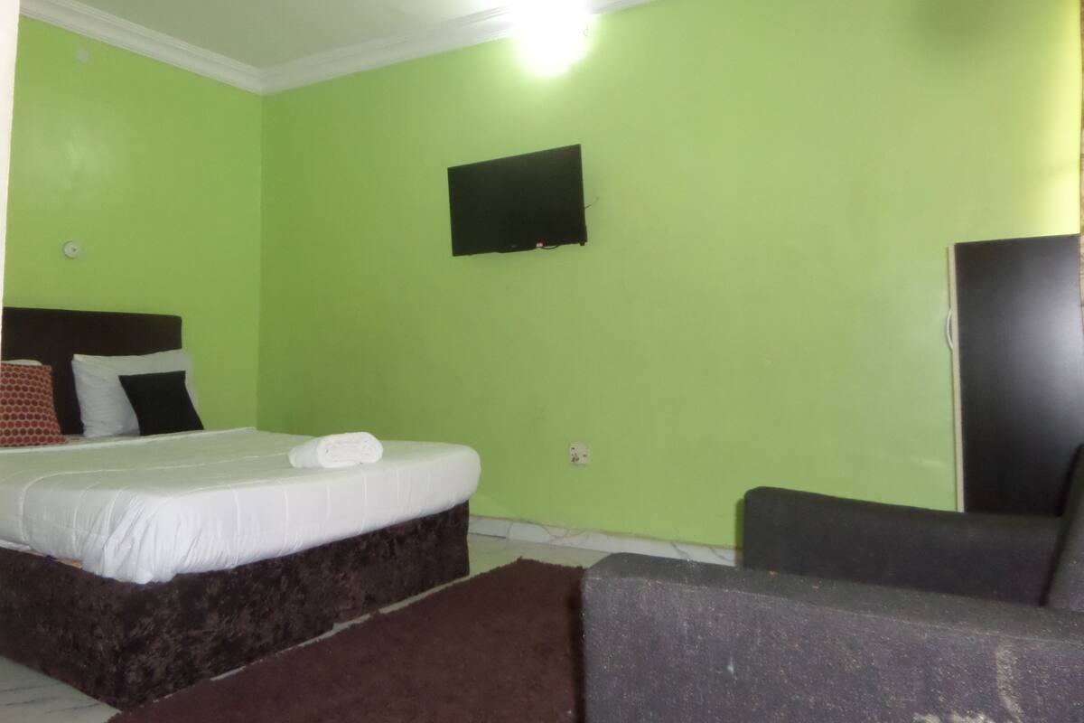 Double Room | Iron/ironing board (on request), bed sheets